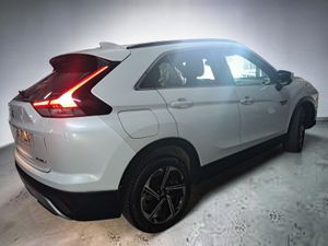 Mitsubishi Eclipse Cross 2.4 PHEV  KAITEKI AUTO  4X4  - Foto 4