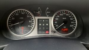 Renault Clio 5p 1.4 16v Privilege Proactiva  - Foto 10