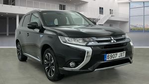 Mitsubishi Outlander PHEV Kaiteki 4WD  - Foto 3