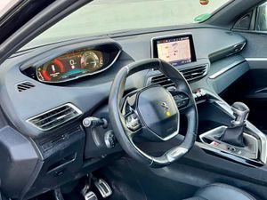 Peugeot 5008 GT Line 1.5 BlueHDi 130 S&S  - Foto 33