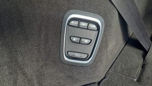 Renault Espace Initiale Paris Energy dCi Twin Turbo 118 kW  - Foto 39