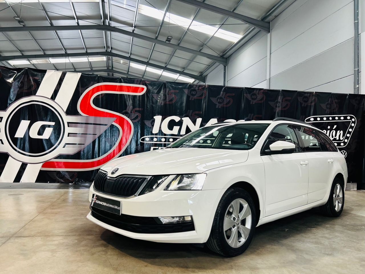 Skoda Octavia Combi 1.6TDI 115    - Foto 1