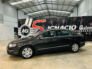 Volkswagen Passat 2.0TDI Highline   - Foto 3