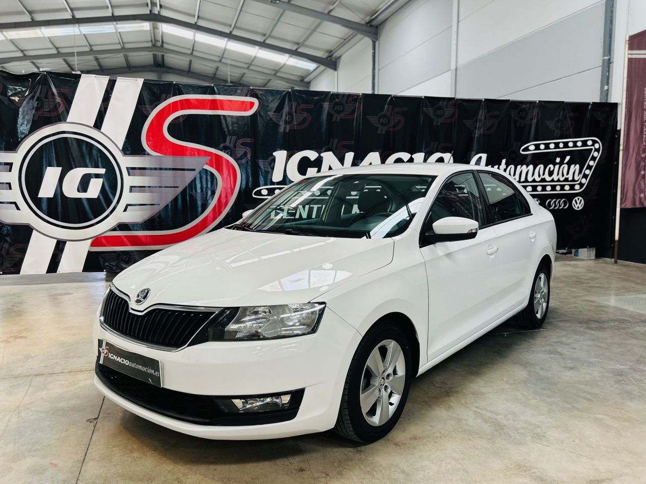 Skoda Rapid 1.4TDI Ambition 90 DSG   - Foto 1