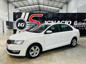 Skoda Rapid 1.4TDI Ambition 90 DSG   - Foto 2