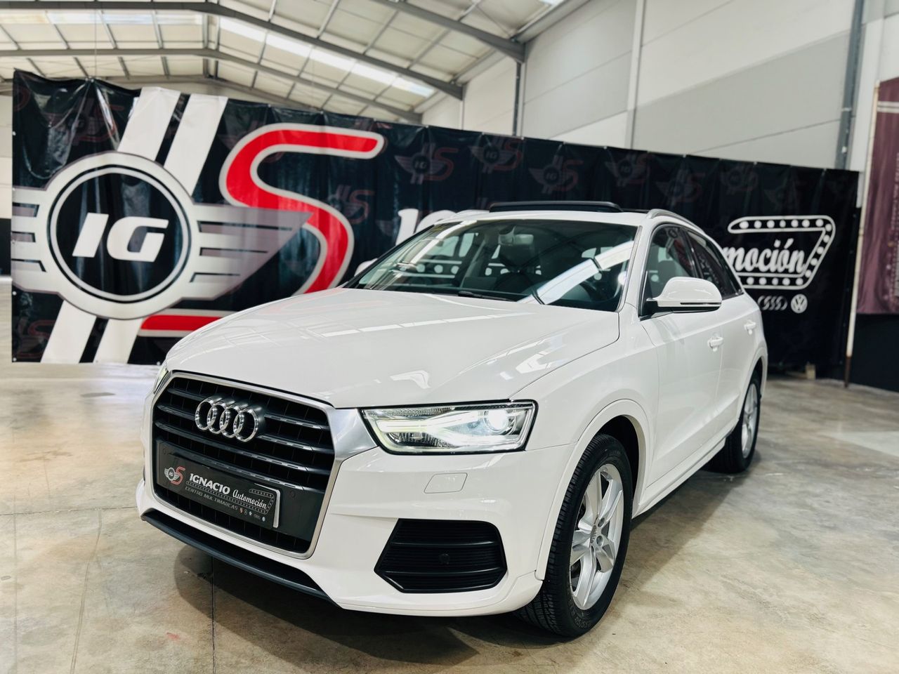 Audi Q3 2.0TDI Design 150   - Foto 1