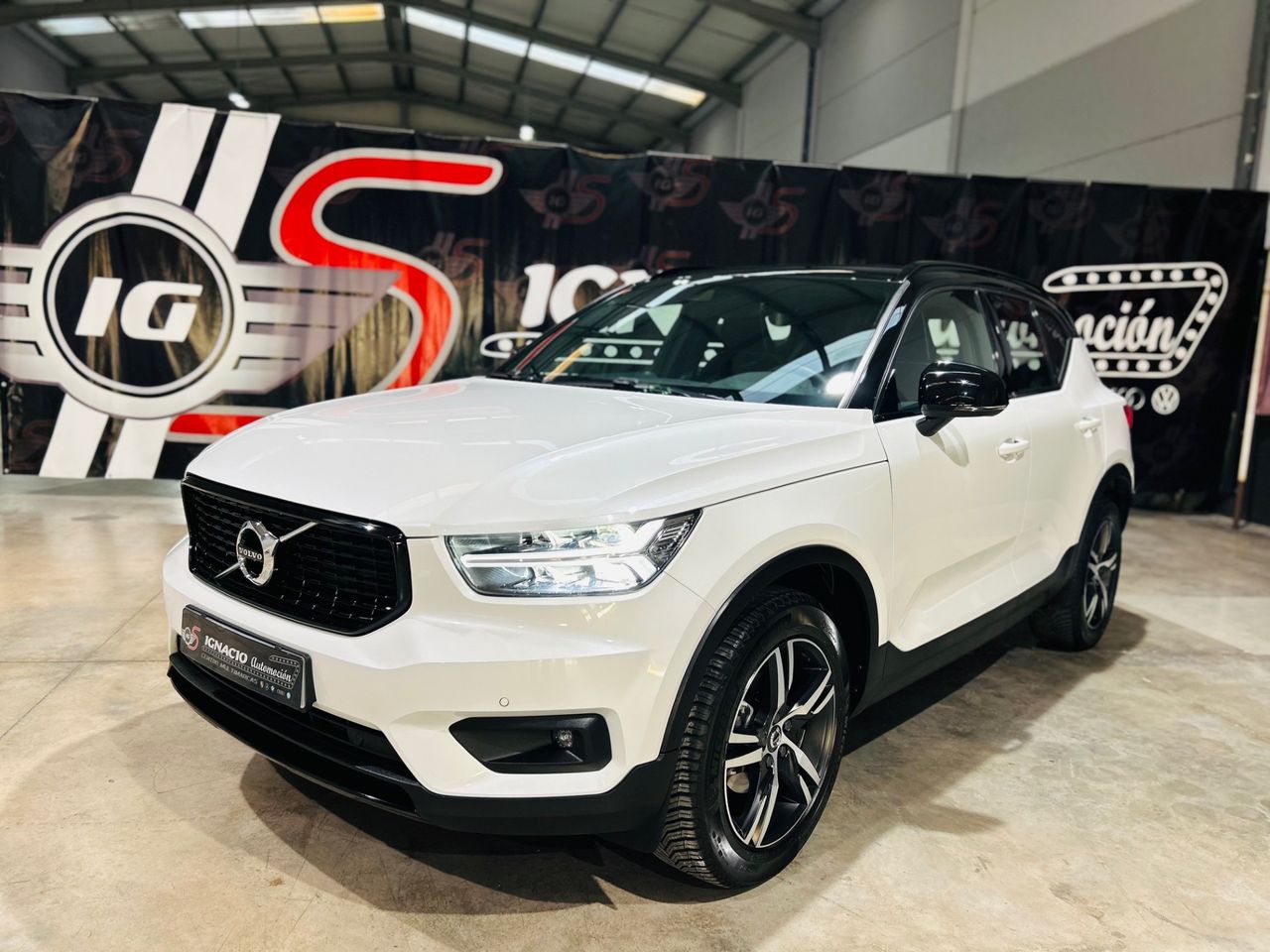 Volvo XC40 1.5 T3 R--Design   - Foto 1
