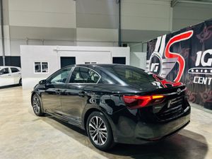 Toyota Avensis 150D Advance   - Foto 3