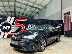 Toyota Avensis 150D Advance   - Foto 2