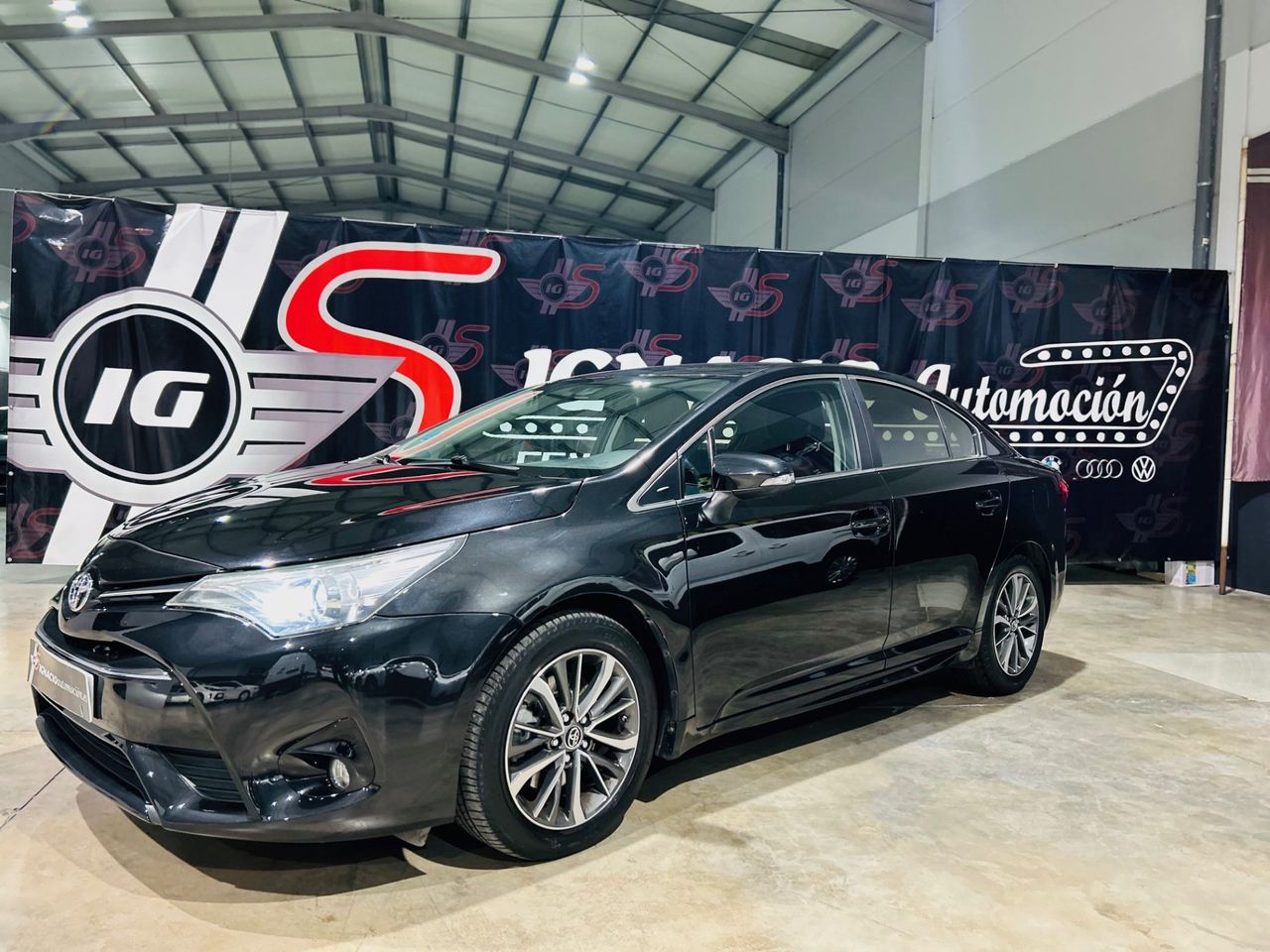 Toyota Avensis 150D Advance   - Foto 1