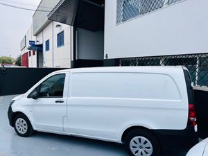 Mercedes Vito 111CDI Furgon Largo  - Foto 3