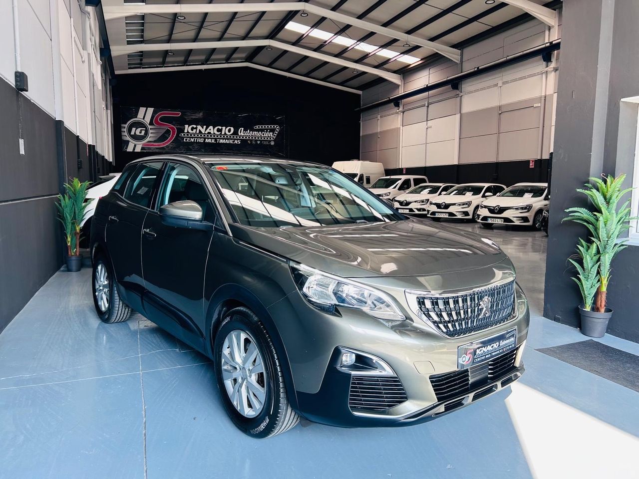 Peugeot 3008 Active BlueHDi 130 S&S  - Foto 1