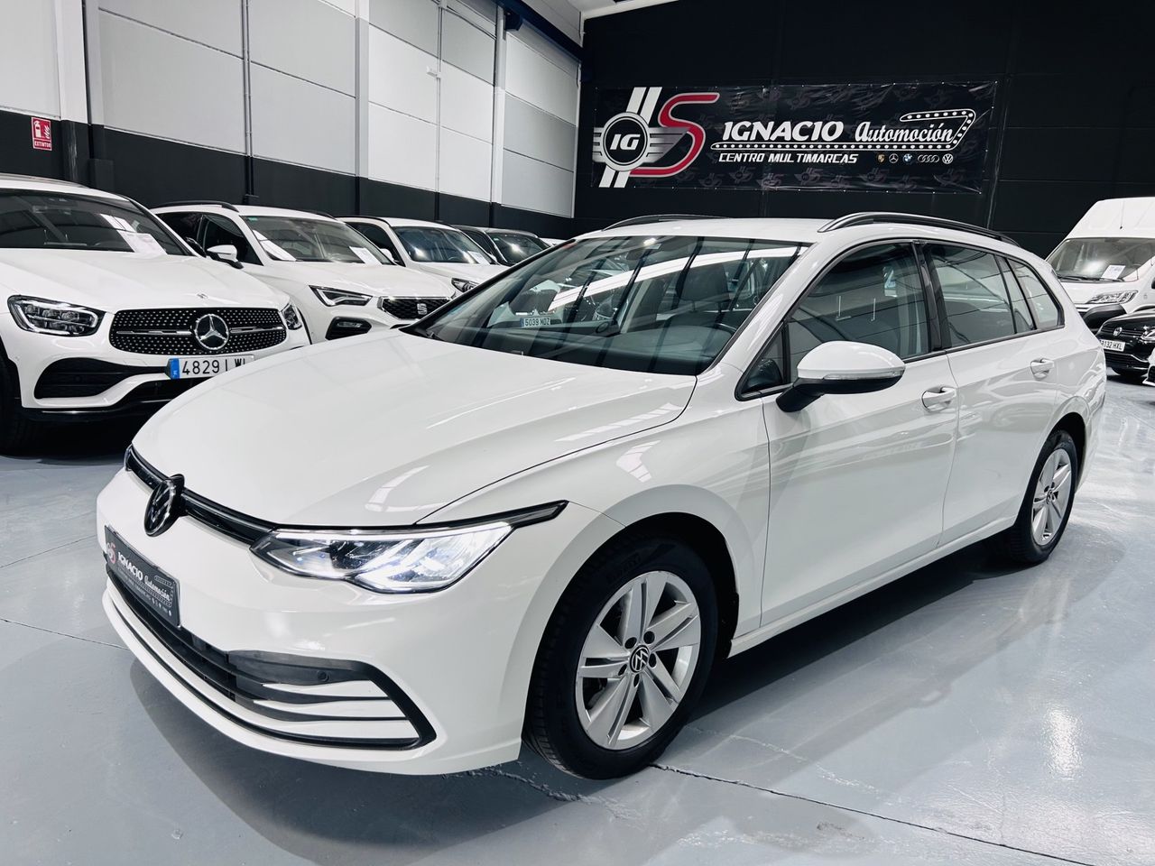 Volkswagen Golf Variant 2.0 TDI 85 kW  - Foto 1