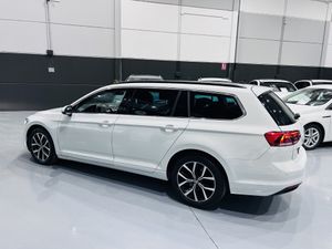 Volkswagen Passat Variant Executive 2.0 TDI 110 kW  - Foto 3