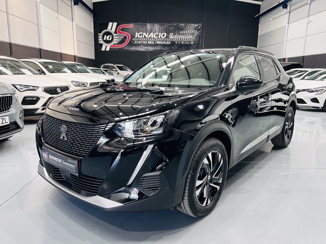 Peugeot 2008 1.5 BlueHdi Allure Pack EAT8  - Foto 1
