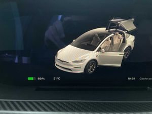 Tesla Model X Plaid 1020hp Tri Motor Yoke 69.000 neto - Foto 25