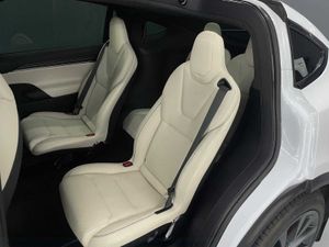 Tesla Model X Plaid 1020hp Tri Motor Yoke 69.000 neto - Foto 15