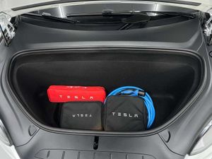 Tesla Model X Plaid 1020hp Tri Motor Yoke 69.000 neto - Foto 23