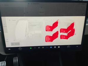 Tesla Model X Plaid 1020hp Tri Motor Yoke 69.000 neto - Foto 20