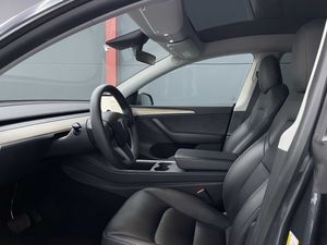 Tesla Model Y Long Range Dual Motor 27.850e neto - Foto 9