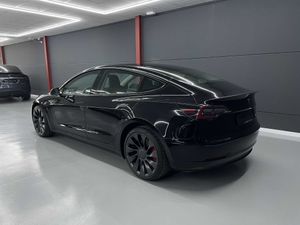 Tesla Model 3 Performance Dual Motor 34.660 neto - Foto 4
