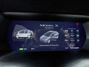 Tesla Model X Long Range Raven Plus 6p 45.300e neto - Foto 15