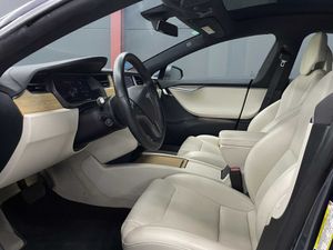 Tesla Model S Long Range Raven 29.700 neto - Foto 8