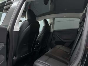 Tesla Model Y Dual Motor Performance EAP 31.800e neto - Foto 9