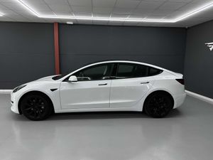 Tesla Model 3 Standard Range Plus RWD - Foto 3