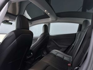 Tesla Model 3 Dual Motor Performance 30.490e neto - Foto 9
