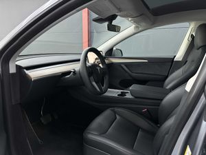 Tesla Model Y RWD - Foto 8