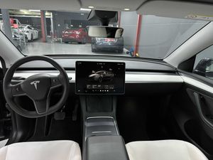 Tesla Model Y Long Range Dual Motor EAP 30.490€ neto - Foto 10