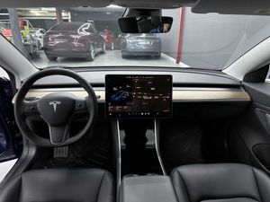 Tesla Model 3 RWD - Foto 10