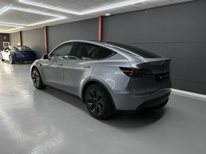 Tesla Model Y RWD 32.850e neto RWD tracción trasera - Foto 4