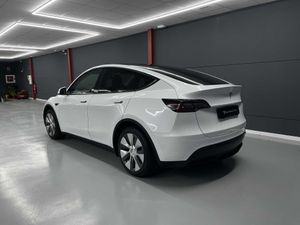 Tesla Model Y RWD 25.200e neto - Foto 4