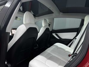 Tesla Model 3 Long Range Dual Motor FSD 23.880€ neto - Foto 9