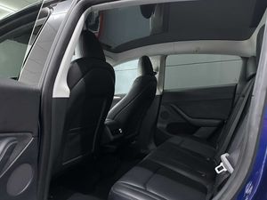 Tesla Model Y RWD tracción trasera acabado Premium - Foto 10