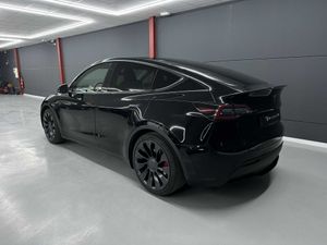 Tesla Model Y Performance Dual Motor 32.800 neto FSD - Foto 4