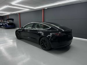 Tesla Model 3 Standard Range Plus RWD bateria LFP y FSD - Foto 4