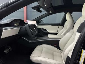 Tesla Model S Plaid 1020hp Tri Motor EAP 60.700e neto - Foto 12