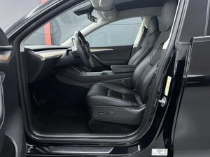 Tesla Model Y Long Range Dual Motor EAP 29.600€ neto - Foto 9