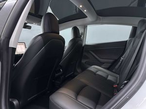 Tesla Model 3 Standard Range Plus RWD bateria LFP y FSD 21.400e neto - Foto 9