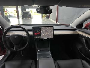 Tesla Model 3 Standard Range Plus RWD bateria LFP 21.950e neto - Foto 10