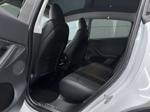 Tesla Model Y RWD Premium 26.360e neto - Foto 9