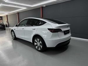 Tesla Model Y RWD Premium 26.360e neto - Foto 4