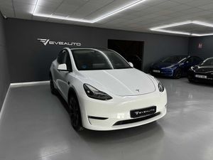 Tesla Model Y Dual Motor Gran Autonomía AP Mejorado y Bola - Foto 6