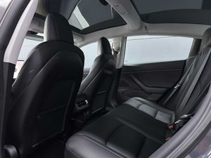 Tesla Model 3 Standard Range Plus FSD 17.990e neto - Foto 9