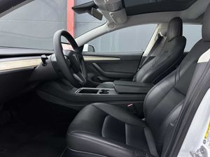 Tesla Model 3 Standard Range Plus RWD bateria LFP 21.900e neto - Foto 8