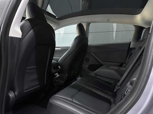 Tesla Model Y Long Range Dual Motor EAP 32.980€ neto - Foto 9