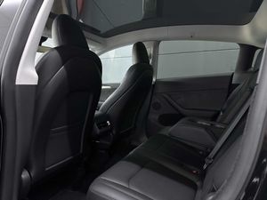 Tesla Model Y Long Range Dual Motor EAP 34.600€ neto - Foto 10